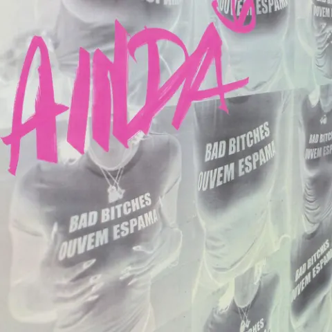 Capa de Bad Bitches Ainda Ouvem Espama, a Mixtape