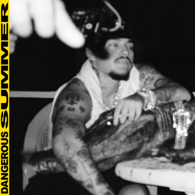 Capa de Dangerous Summer
